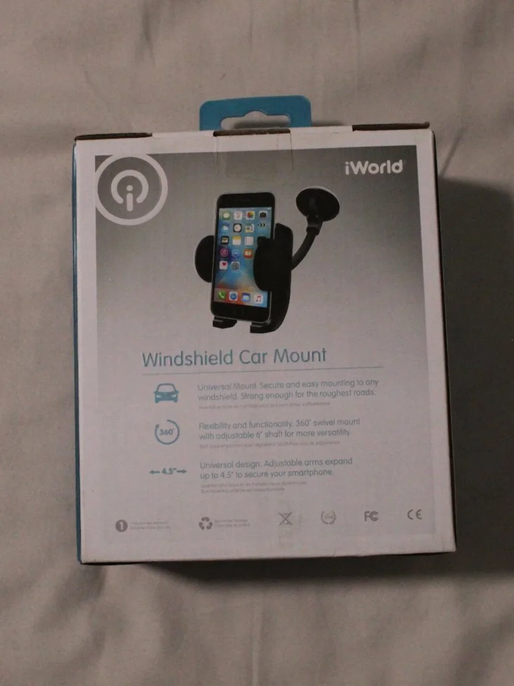 NWT iWorld Universal Smartphone Windshield Car Mount